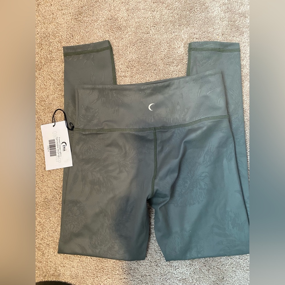 Zyia forest foliage leggings